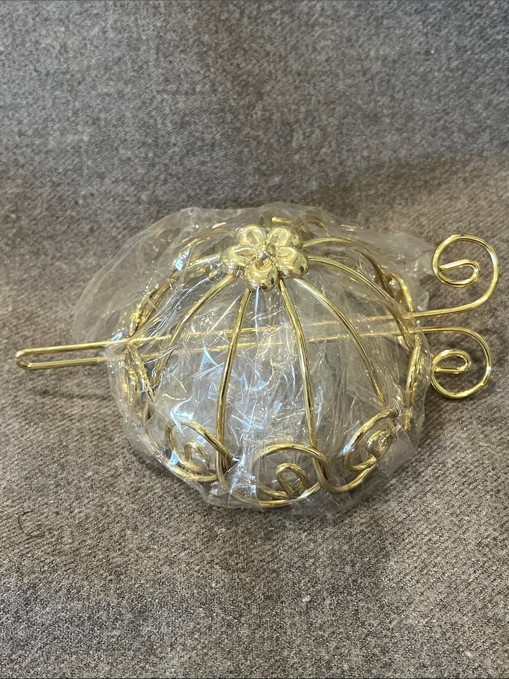 💕 2/$15 Vtg Goldtone Cage Bun Hair Accessory-NIP